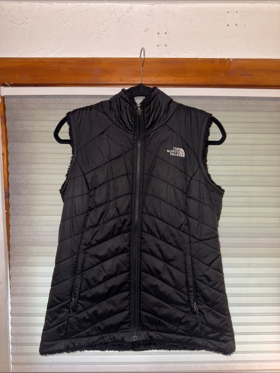 The North Face Jackets & Blazers - The North Face Black reversible vest
